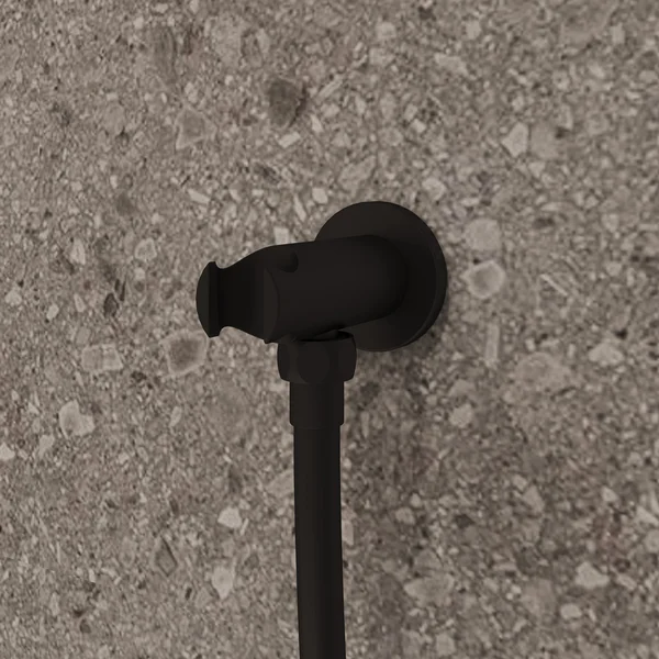 Фото товара на маркетплейсе wildberries Выход для шланга с держателем для лейки