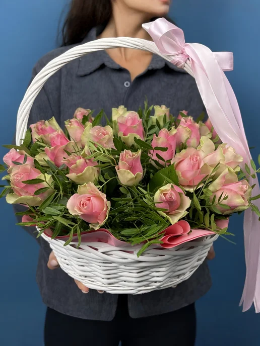 ROZA4U Букет живых цветов из 25 розовых роз в корзине, розовый, фото 3